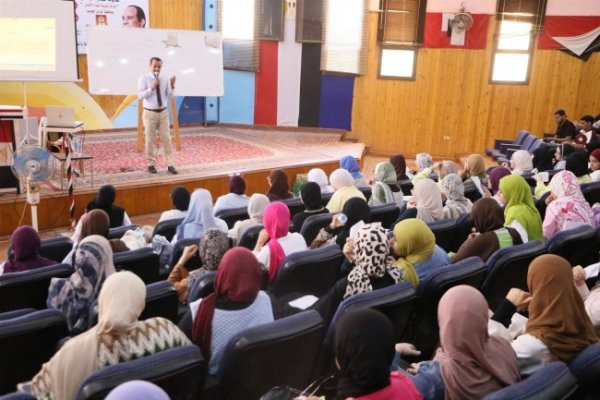 إقبال كثيف من طلاب الثانوية العامة على القوافل التعليمية بالوادي الجديد